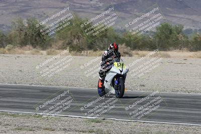 media/Oct-05-2025-CVMA (Sun) [[beeef4f201]]/Race 15-Amateur Formula Middleweight/